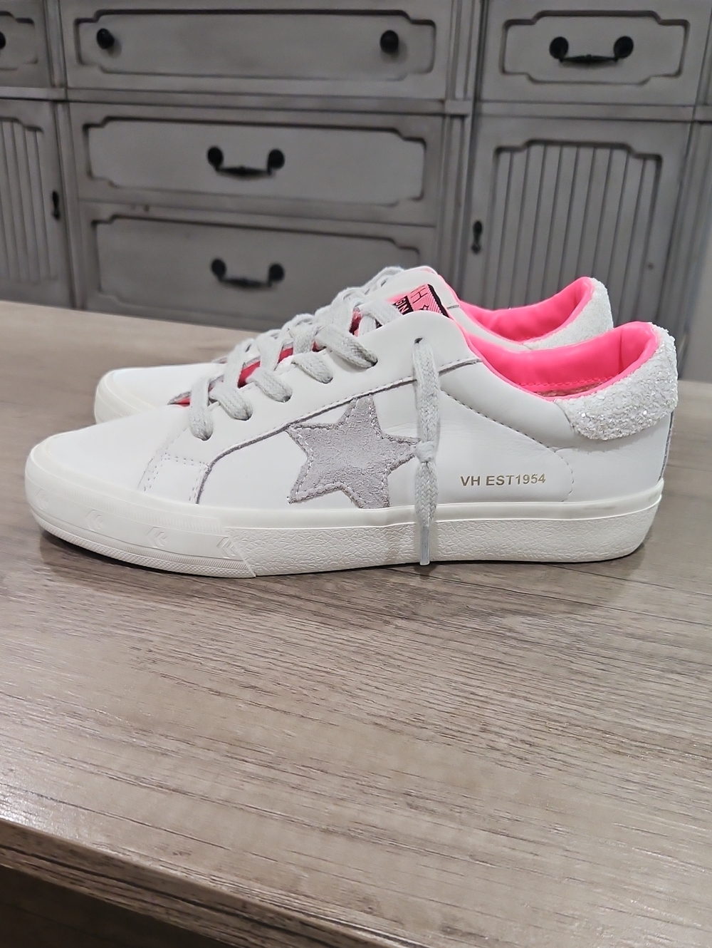 Vintage Havana GRANDE - WHITE PINK SPLASH Women's Sneakers size 5.5